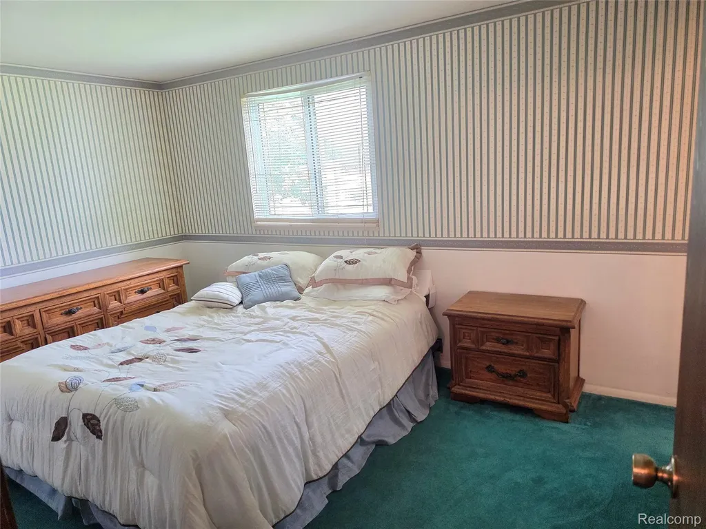 2935 Shawnee Lane Waterford Charter Township MI 48329
