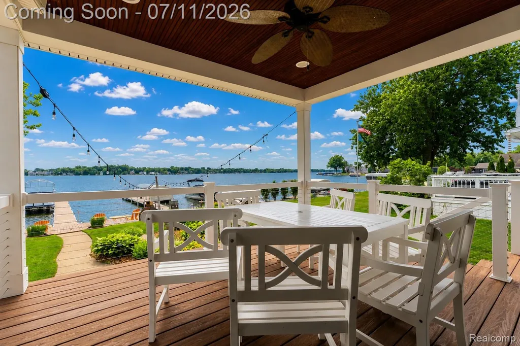 12033 Torrey Road Fenton Charter Township MI 48430