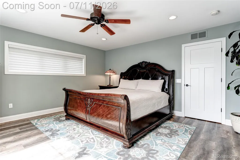 12033 Torrey Road Fenton Charter Township MI 48430