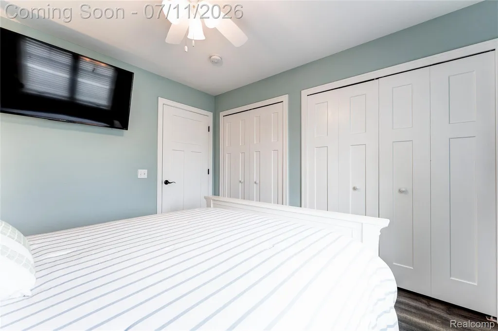 12033 Torrey Road Fenton Charter Township MI 48430