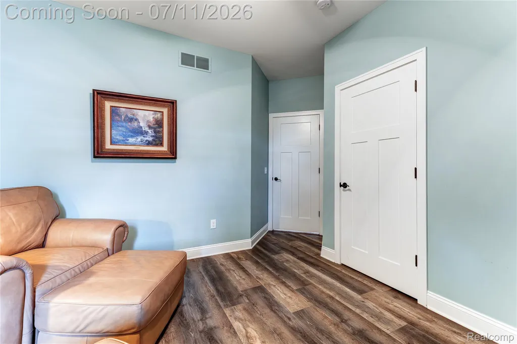 12033 Torrey Road Fenton Charter Township MI 48430