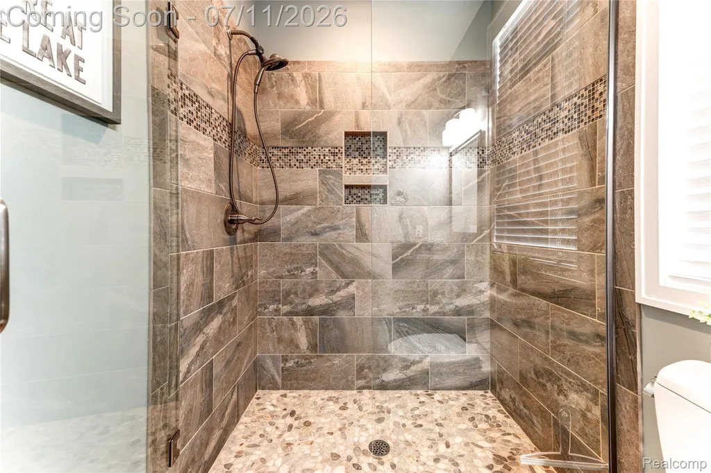 12033 Torrey Road Fenton Charter Township MI 48430