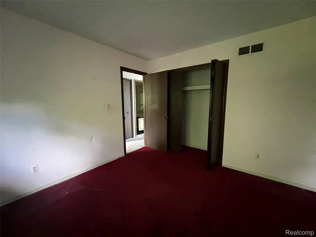4136 Ironside Drive Waterford Charter Township MI 48329