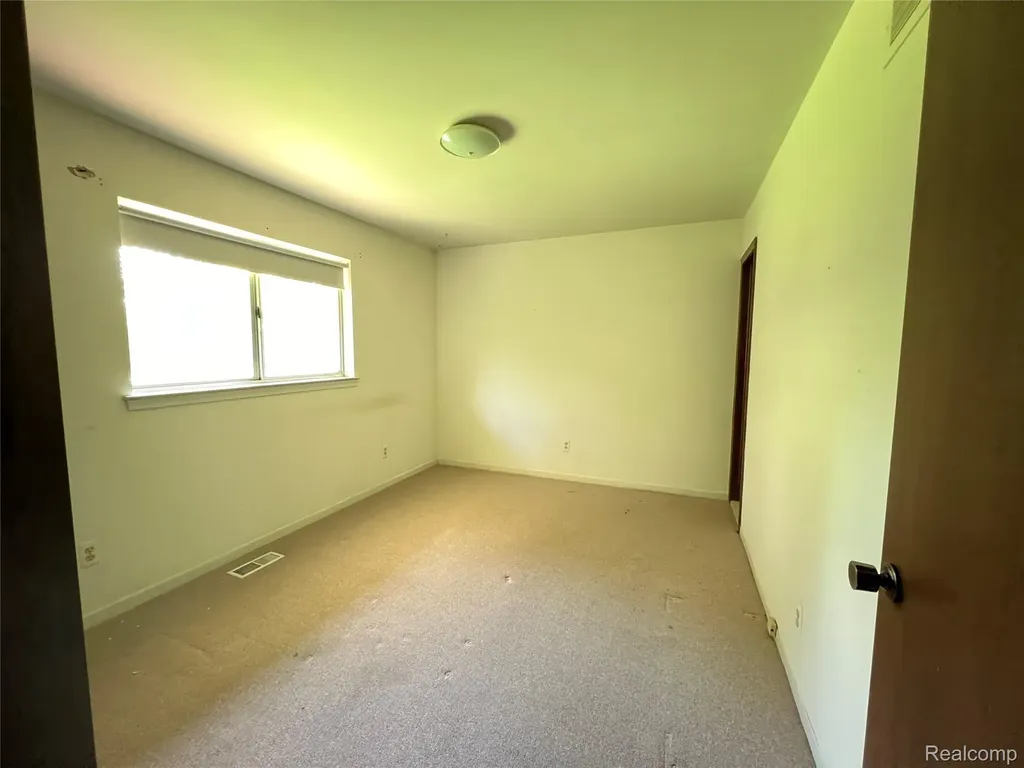 4136 Ironside Drive Waterford Charter Township MI 48329