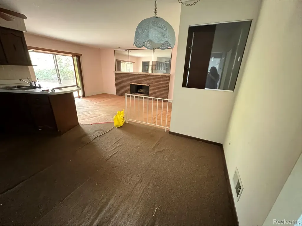 4136 Ironside Drive Waterford Charter Township MI 48329