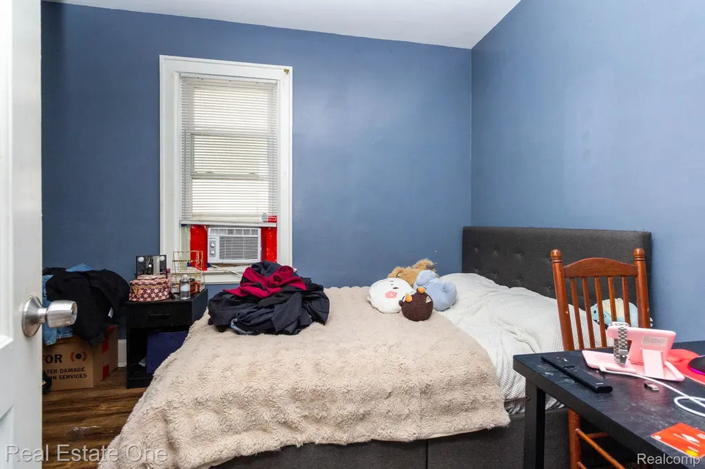 5485 Springwells Street Detroit City MI 48210