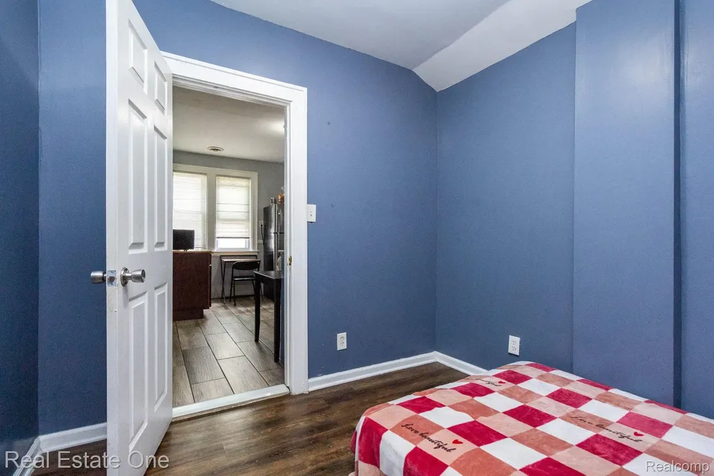 5485 Springwells Street Detroit City MI 48210