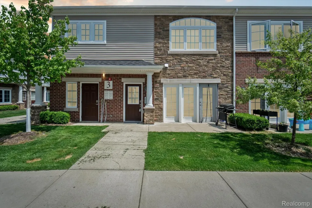 5662 Arbor Chase Drive Scio Township MI 48103