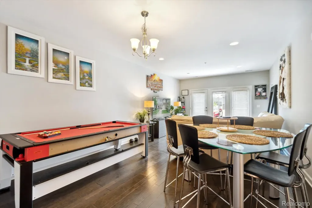 5662 Arbor Chase Drive Scio Township MI 48103