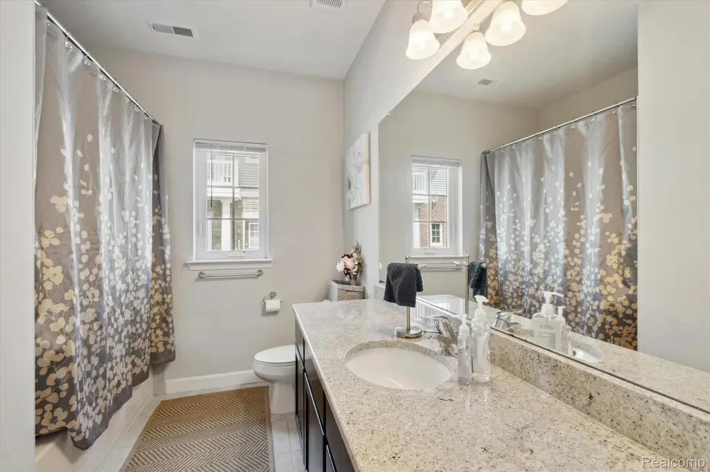 5662 Arbor Chase Drive Scio Township MI 48103