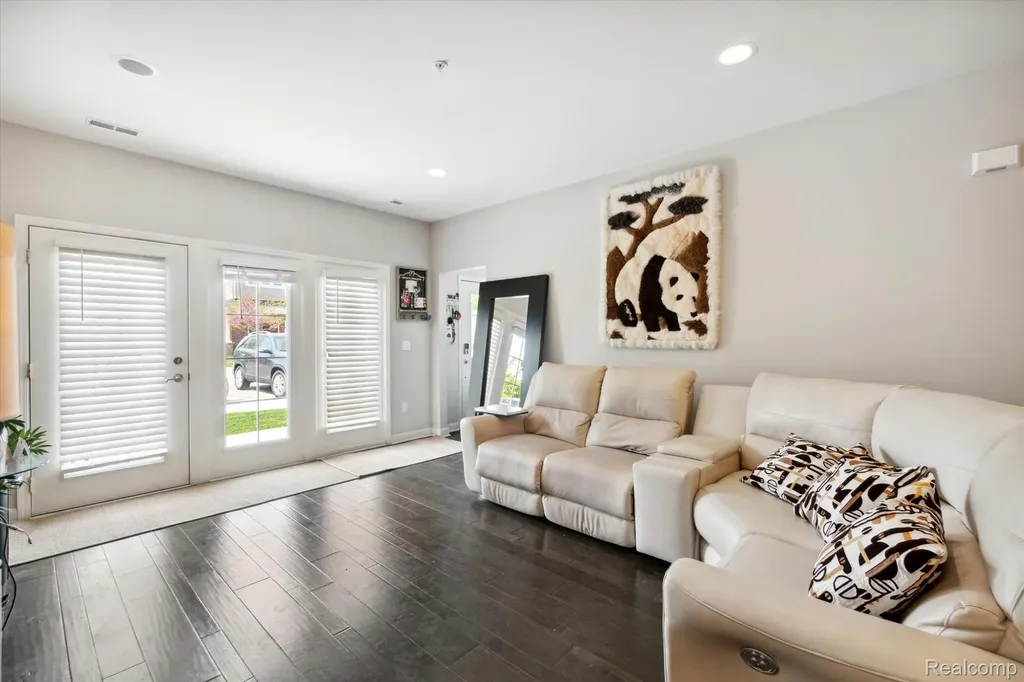 5662 Arbor Chase Drive Scio Township MI 48103