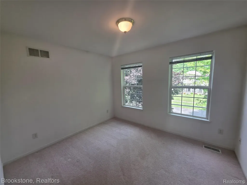 14388 Oak Leaf Trail Fenton Charter Township MI 48451