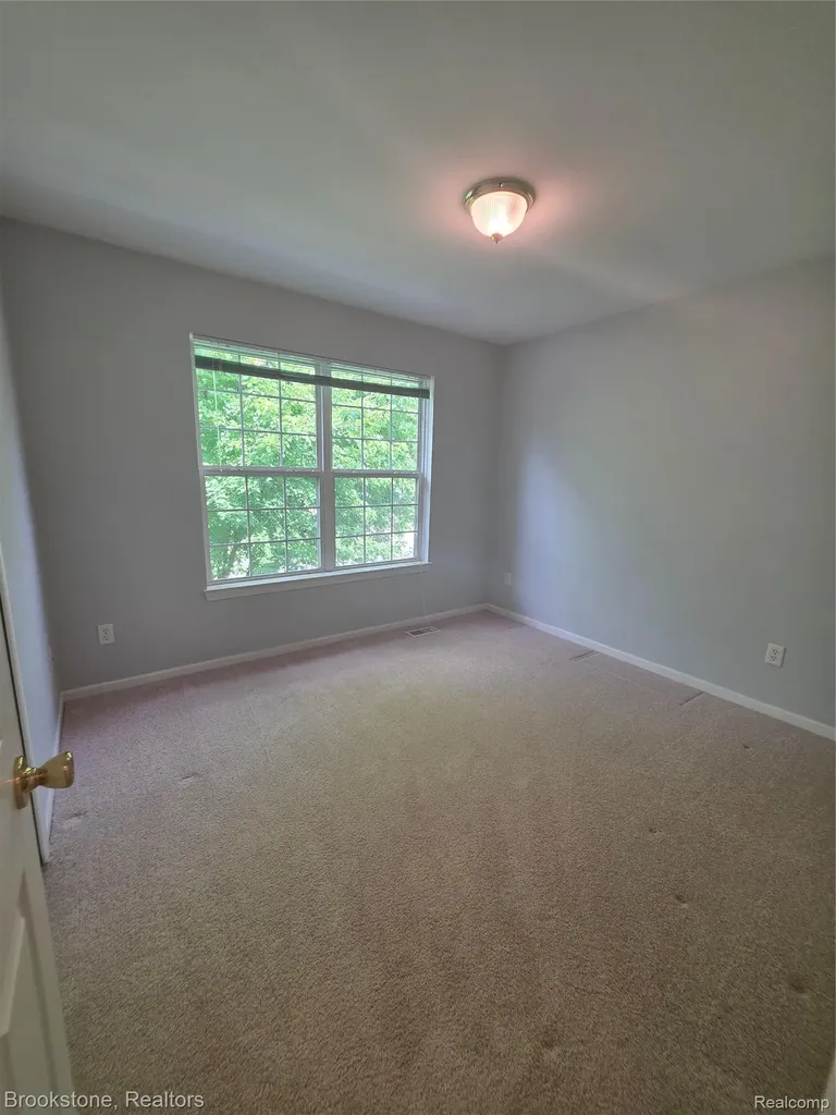 14388 Oak Leaf Trail Fenton Charter Township MI 48451