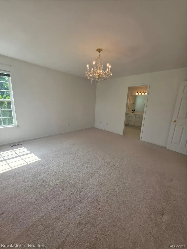 14388 Oak Leaf Trail Fenton Charter Township MI 48451