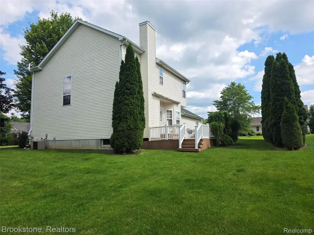 14388 Oak Leaf Trail Fenton Charter Township MI 48451