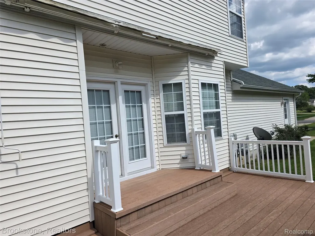 14388 Oak Leaf Trail Fenton Charter Township MI 48451