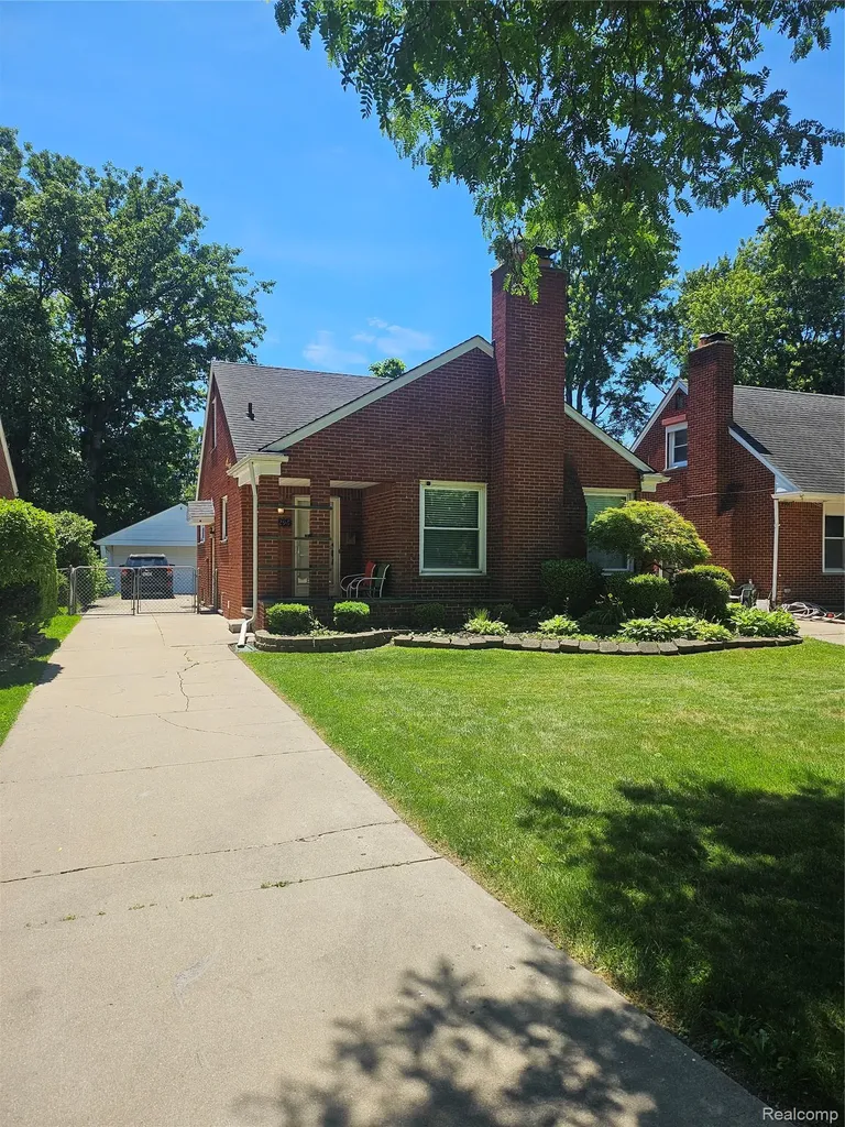 20296 Damman Street Harper Woods City MI 48225