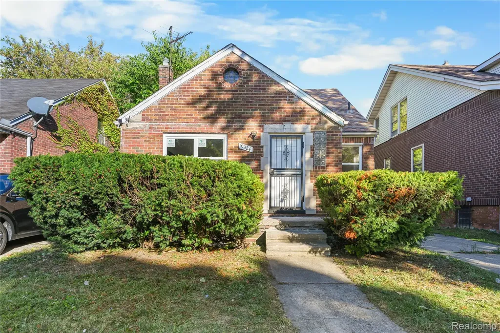 19324 Goulburn Street Detroit City MI 48205