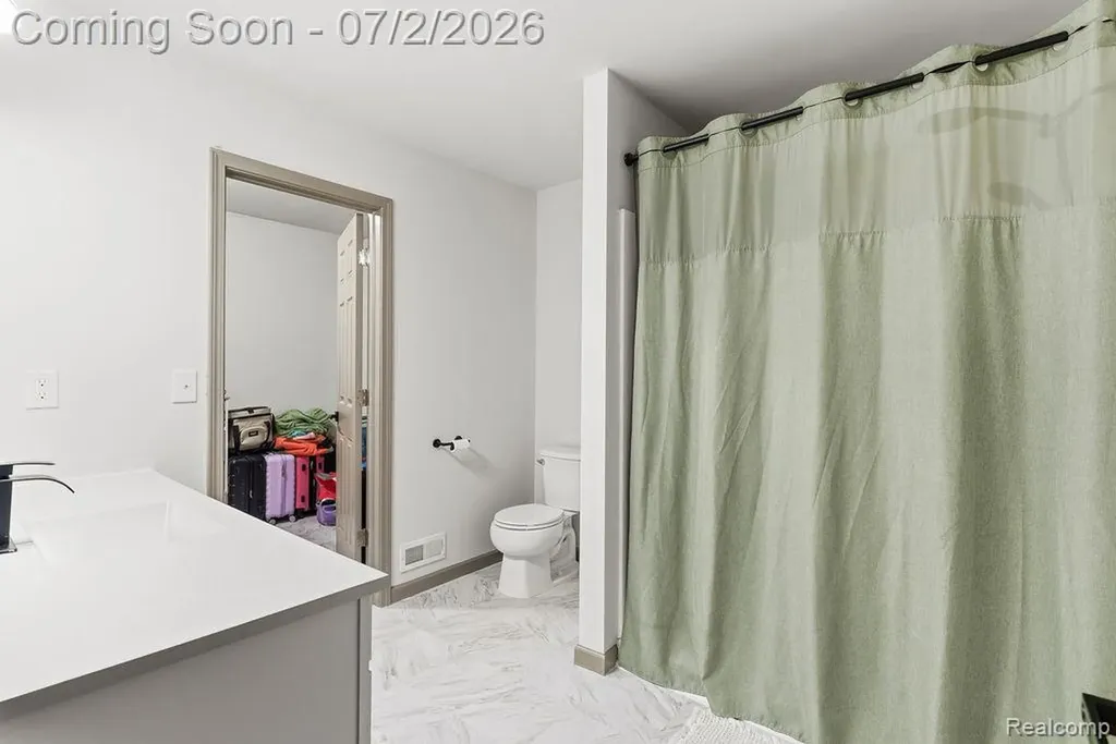 4469 Soya Avenue Flint Charter Township MI 48473