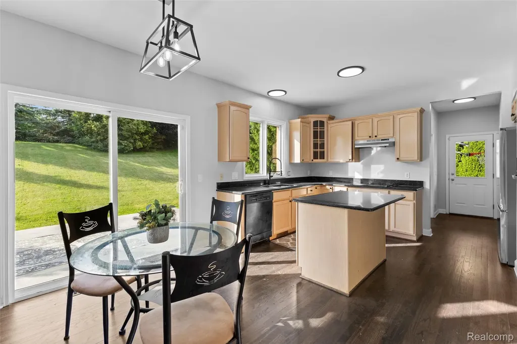 12173 Chandler Drive Plymouth Charter Township MI 48170