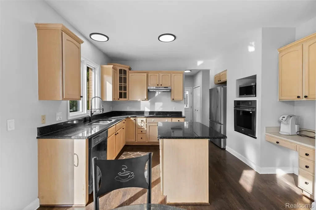 12173 Chandler Drive Plymouth Charter Township MI 48170