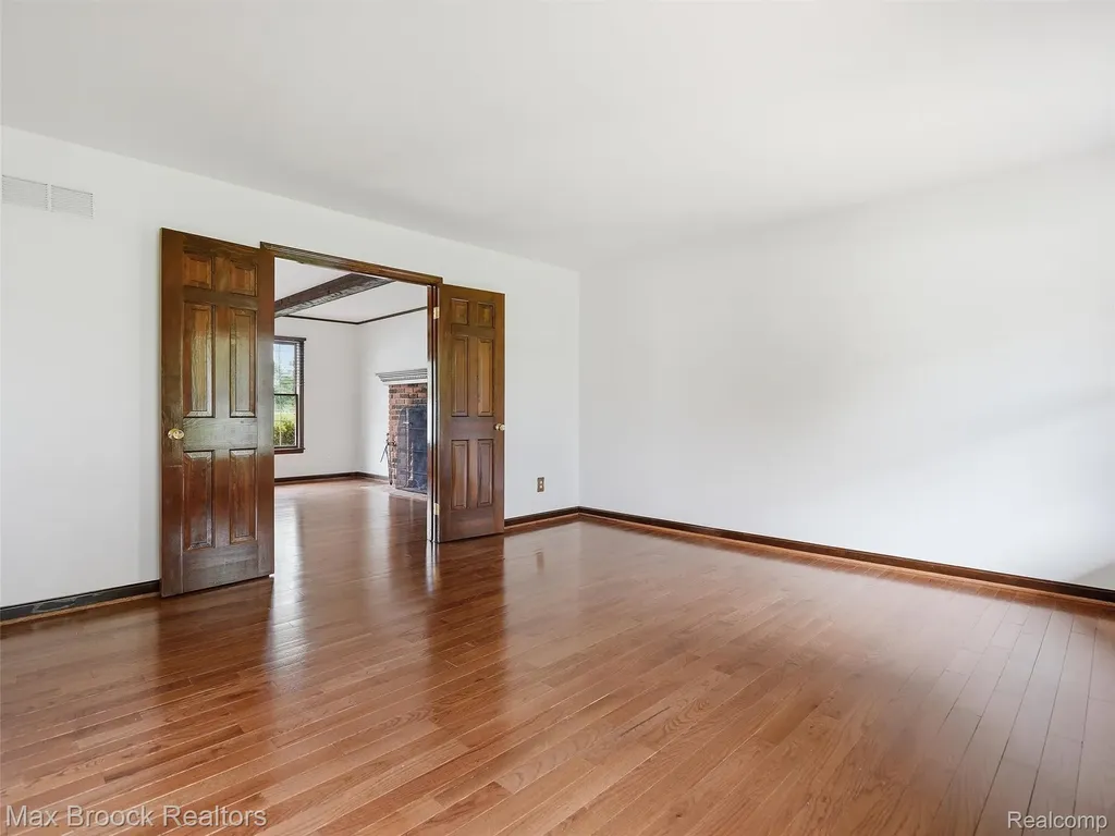 68163 Frampton Drive Washington Township MI 48095