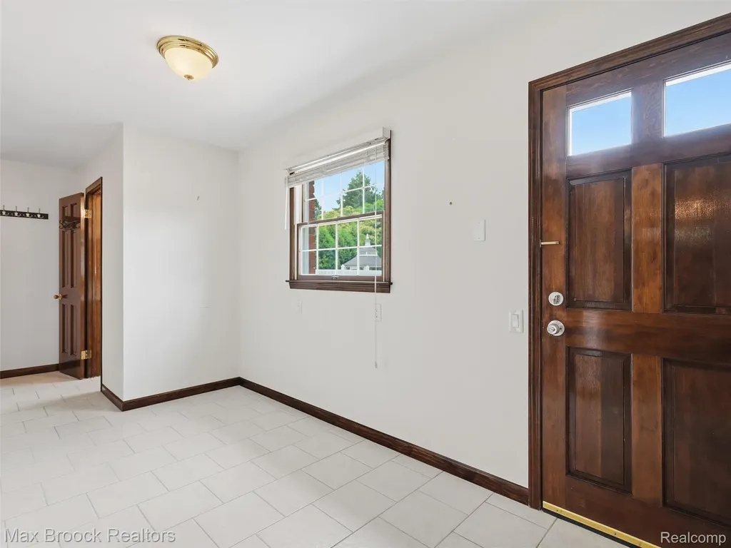 68163 Frampton Drive Washington Township MI 48095