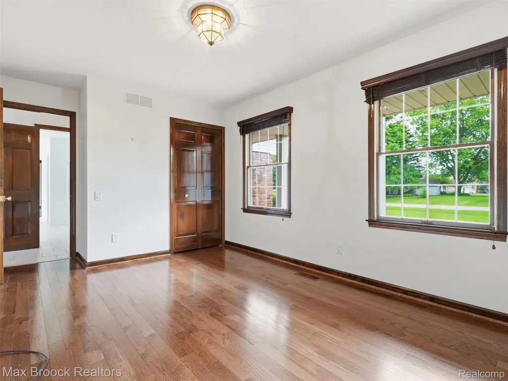 68163 Frampton Drive Washington Township MI 48095