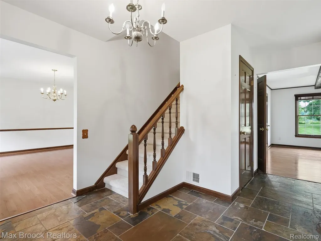 68163 Frampton Drive Washington Township MI 48095