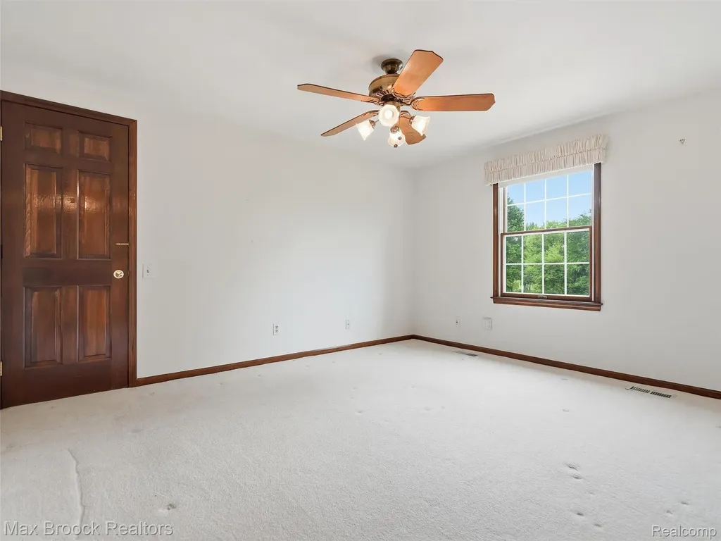 68163 Frampton Drive Washington Township MI 48095