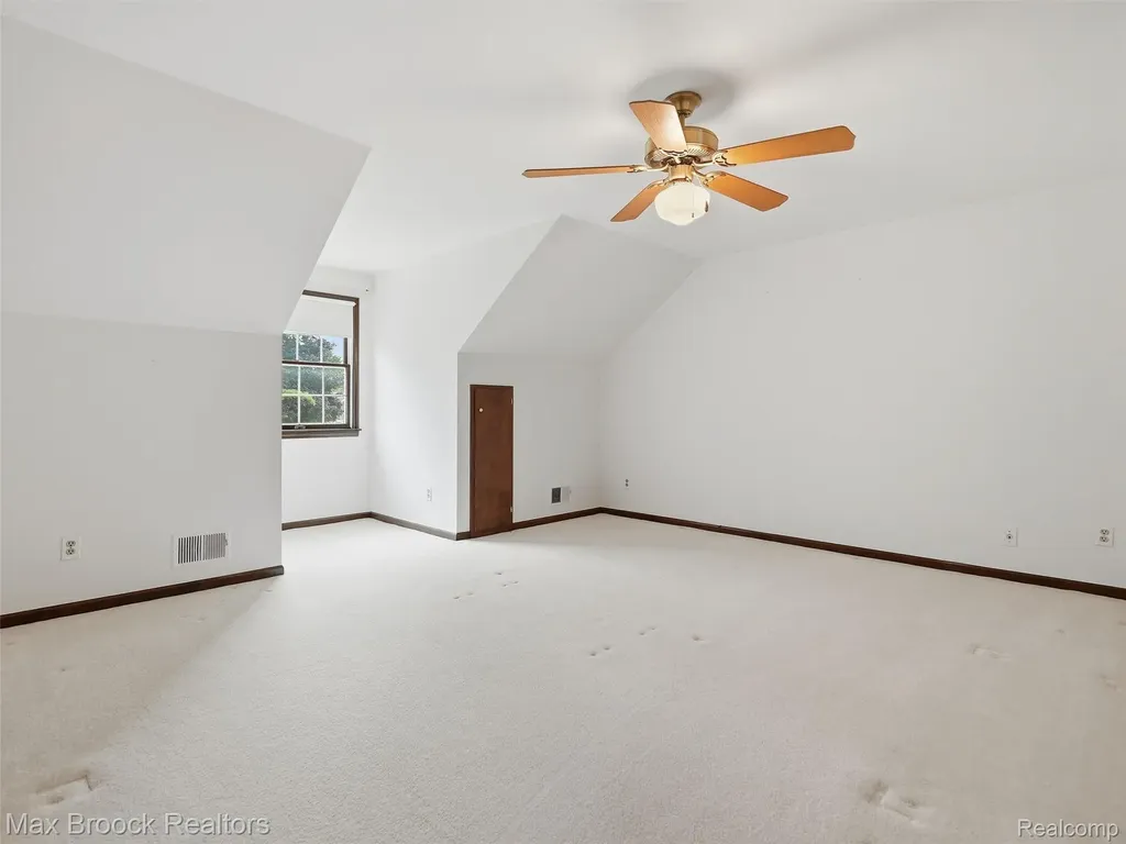 68163 Frampton Drive Washington Township MI 48095