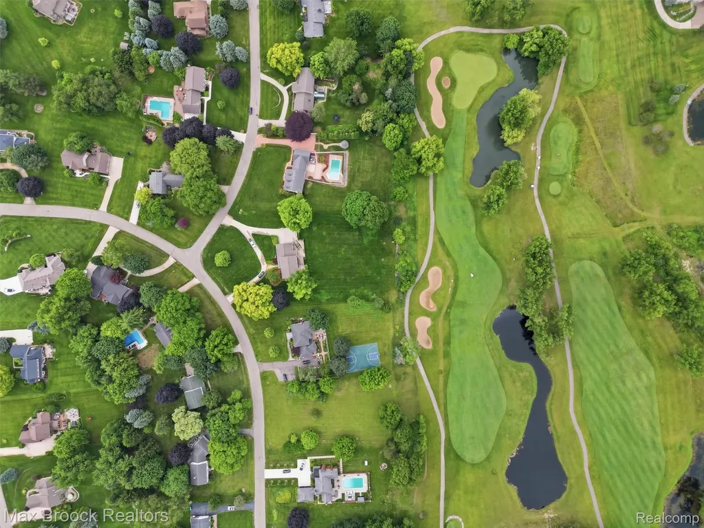 68163 Frampton Drive Washington Township MI 48095