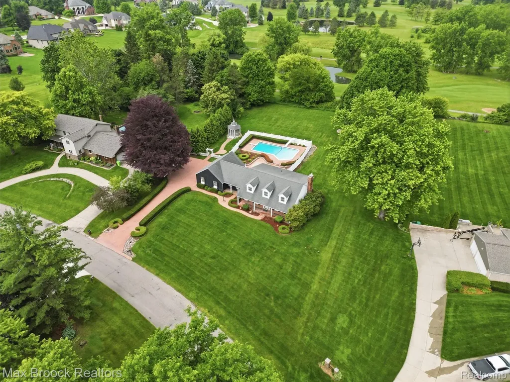 68163 Frampton Drive Washington Township MI 48095