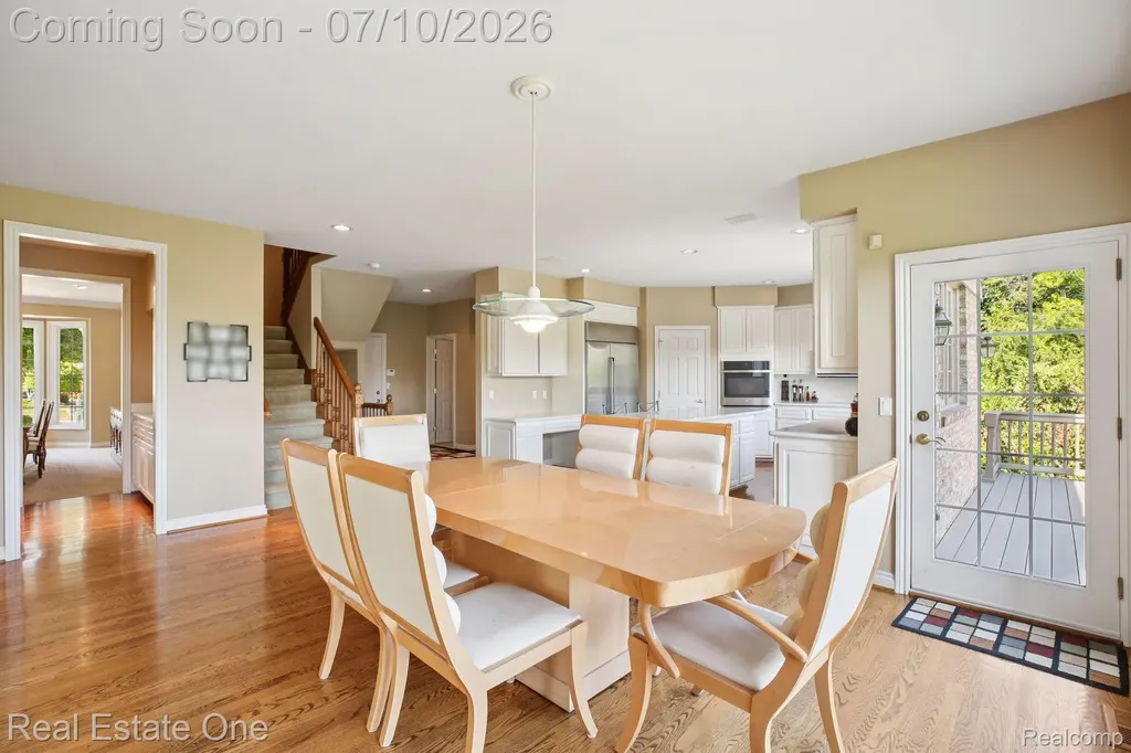 1642 Stony Creek Drive Rochester City MI 48307