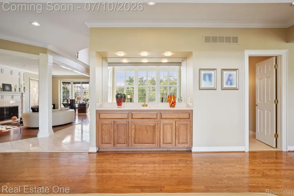 1642 Stony Creek Drive Rochester City MI 48307