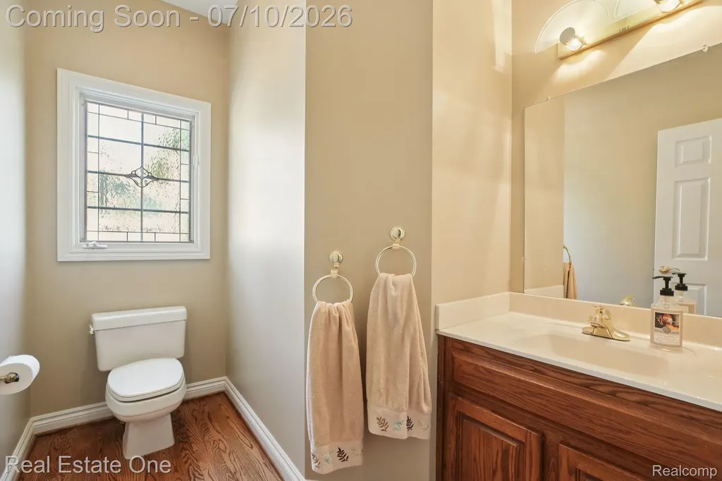 1642 Stony Creek Drive Rochester City MI 48307