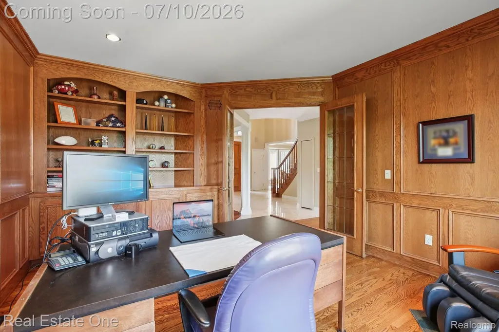 1642 Stony Creek Drive Rochester City MI 48307