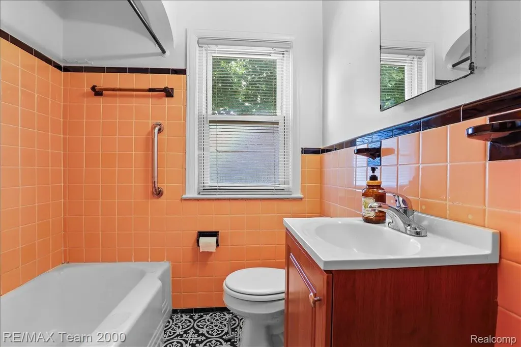 22941 Wilson Avenue Dearborn City MI 48128