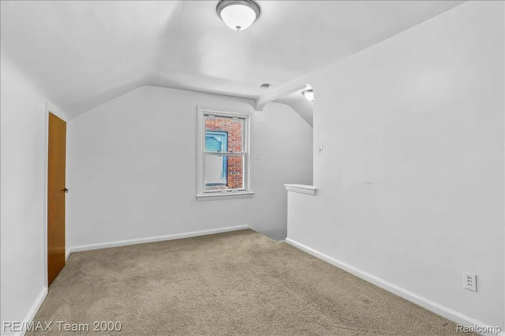 22941 Wilson Avenue Dearborn City MI 48128