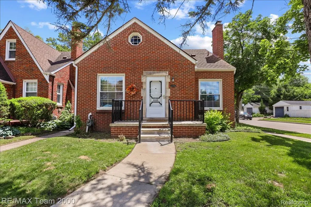 22941 Wilson Avenue Dearborn City MI 48128