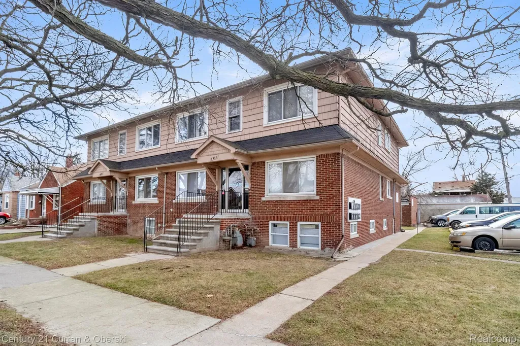 1205 Garfield Avenue Lincoln Park City MI 48146