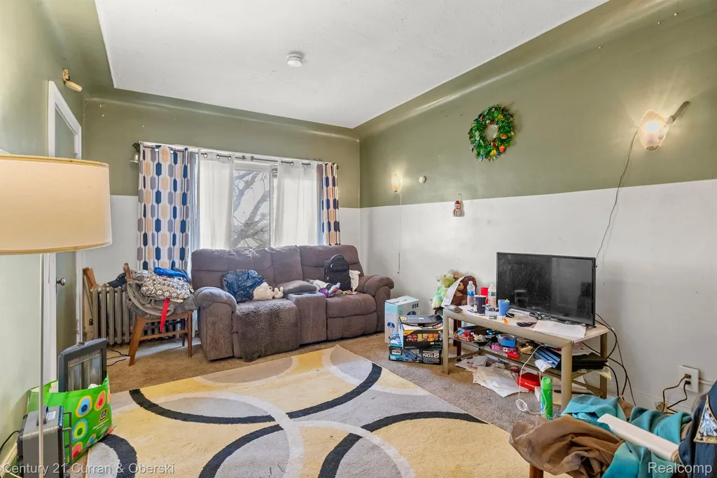 1205 Garfield Avenue Lincoln Park City MI 48146