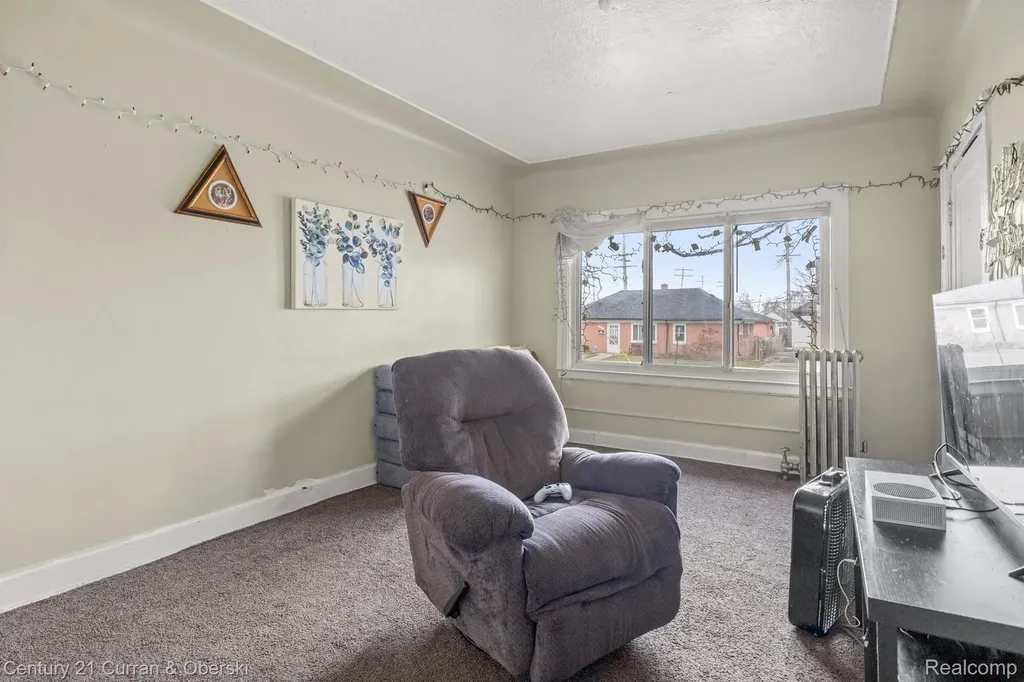 1205 Garfield Avenue Lincoln Park City MI 48146