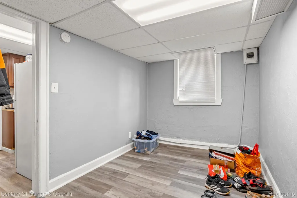 1205 Garfield Avenue Lincoln Park City MI 48146