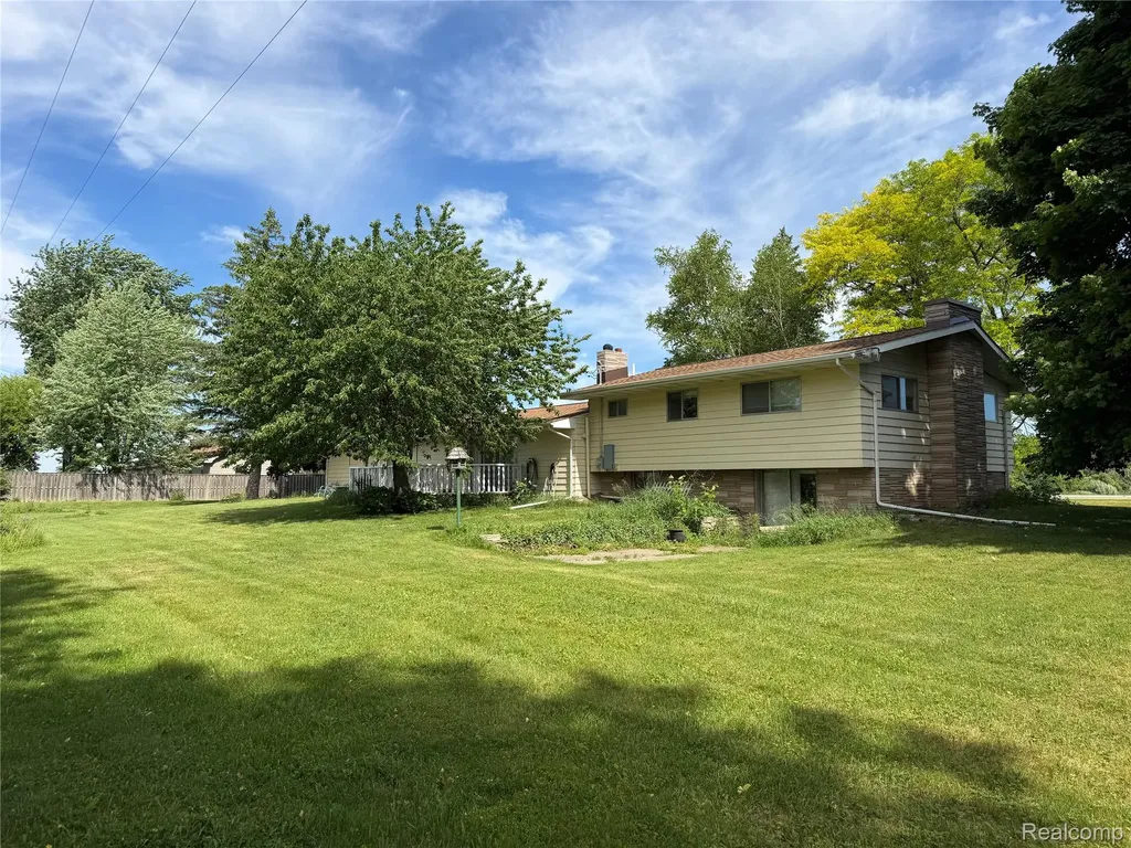 8886 Burnside Road Burnside Township MI 48416
