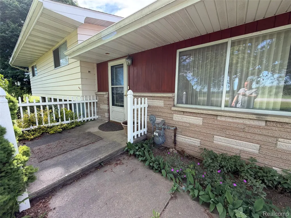 8886 Burnside Road Burnside Township MI 48416