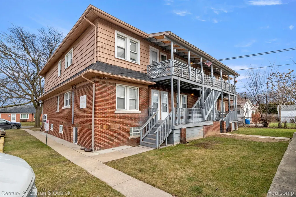 1205 Garfield Avenue Lincoln Park City MI 48146