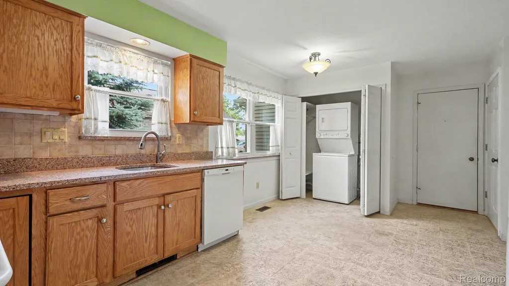 19405 Cardene Way Northville Township MI 48167