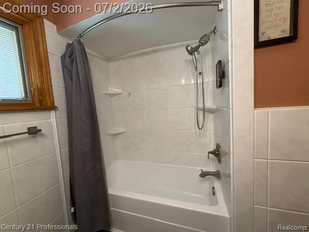 3964 Grindley Park Street Dearborn Heights City MI 48125