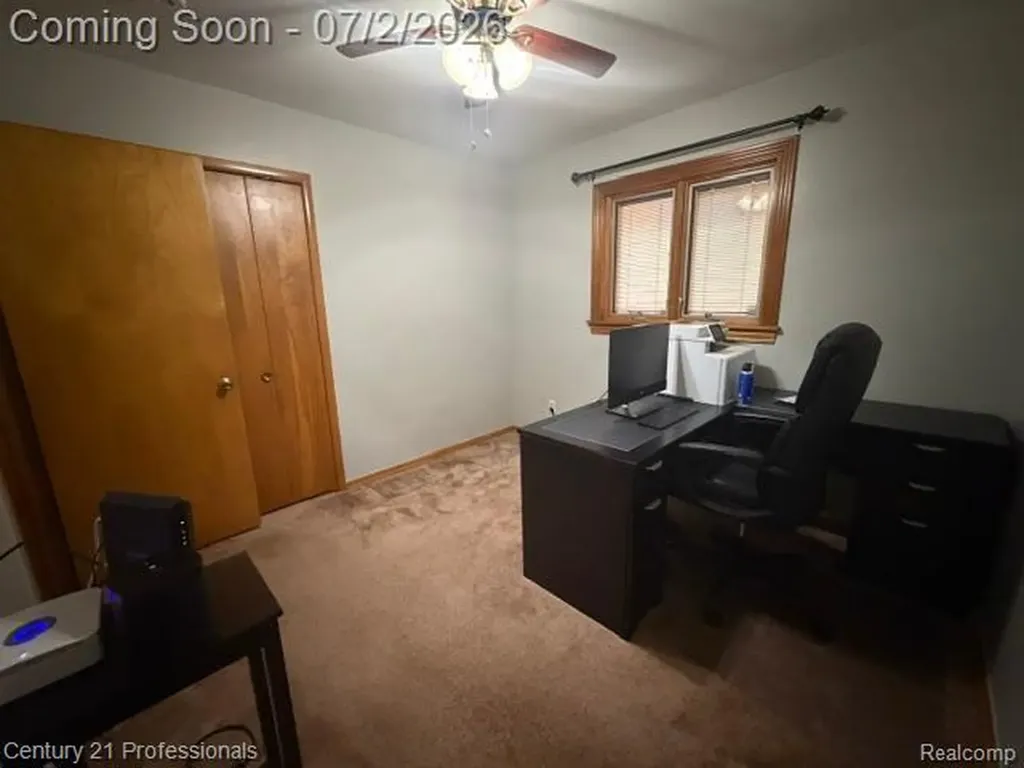 3964 Grindley Park Street Dearborn Heights City MI 48125